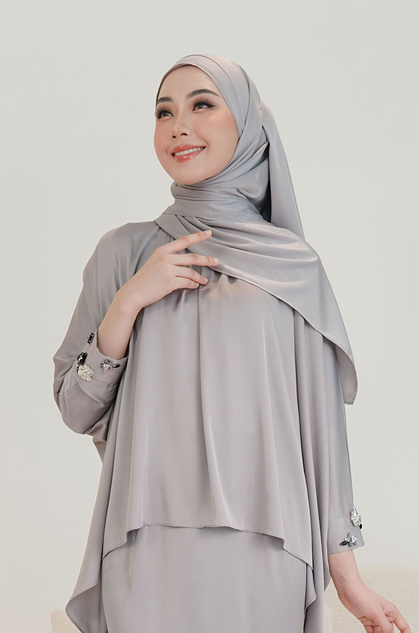LARNEY PLAIN SHAWL (SILVER GRAY)