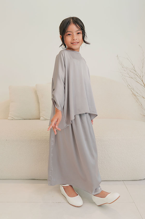 4801 LITTE NATALIE KIDS SET (SILVER GREY)