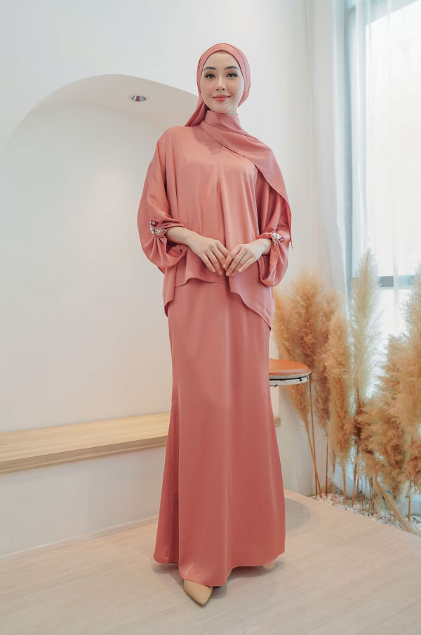 NATALIE KURUNG MODERN (CORAL ORANGE)