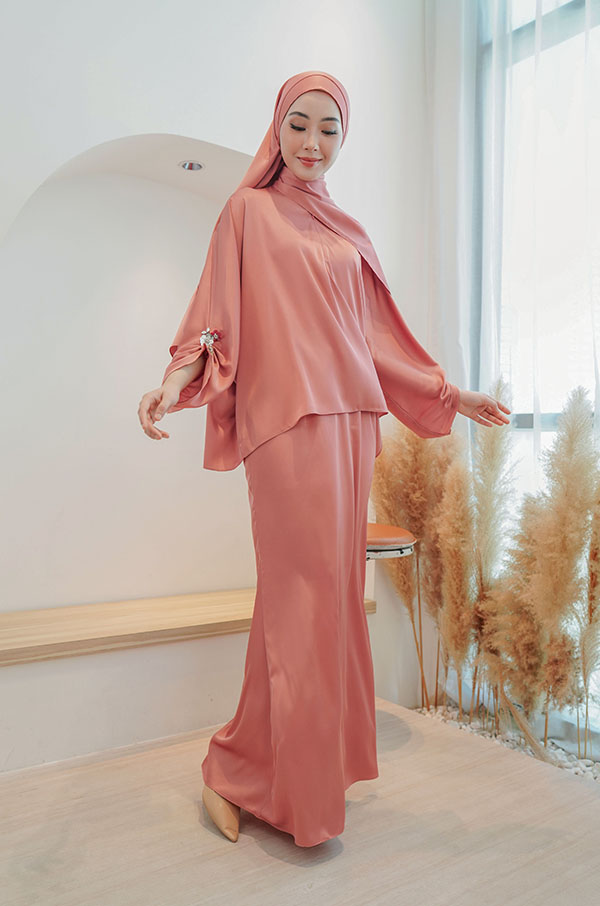 NATALIE KURUNG MODERN (CORAL ORANGE)