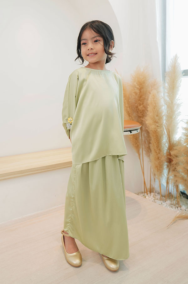 5857 LITTE NATALIE KIDS SET (HONEYDEW MELON)