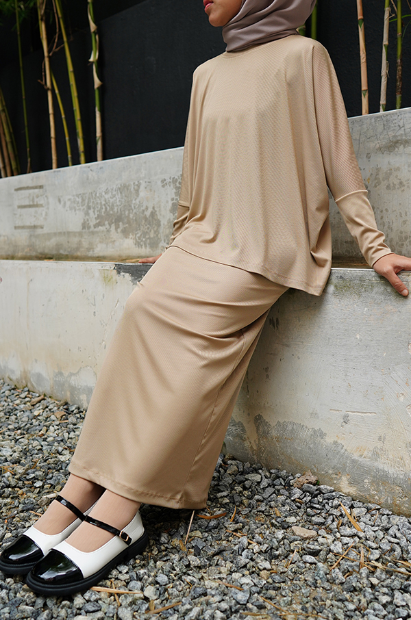AIRE SKIRT SET - KHAKI