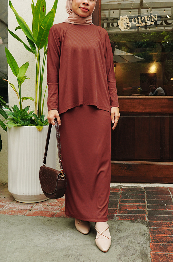 AIRE SKIRT SET - TERRACOTTA RED