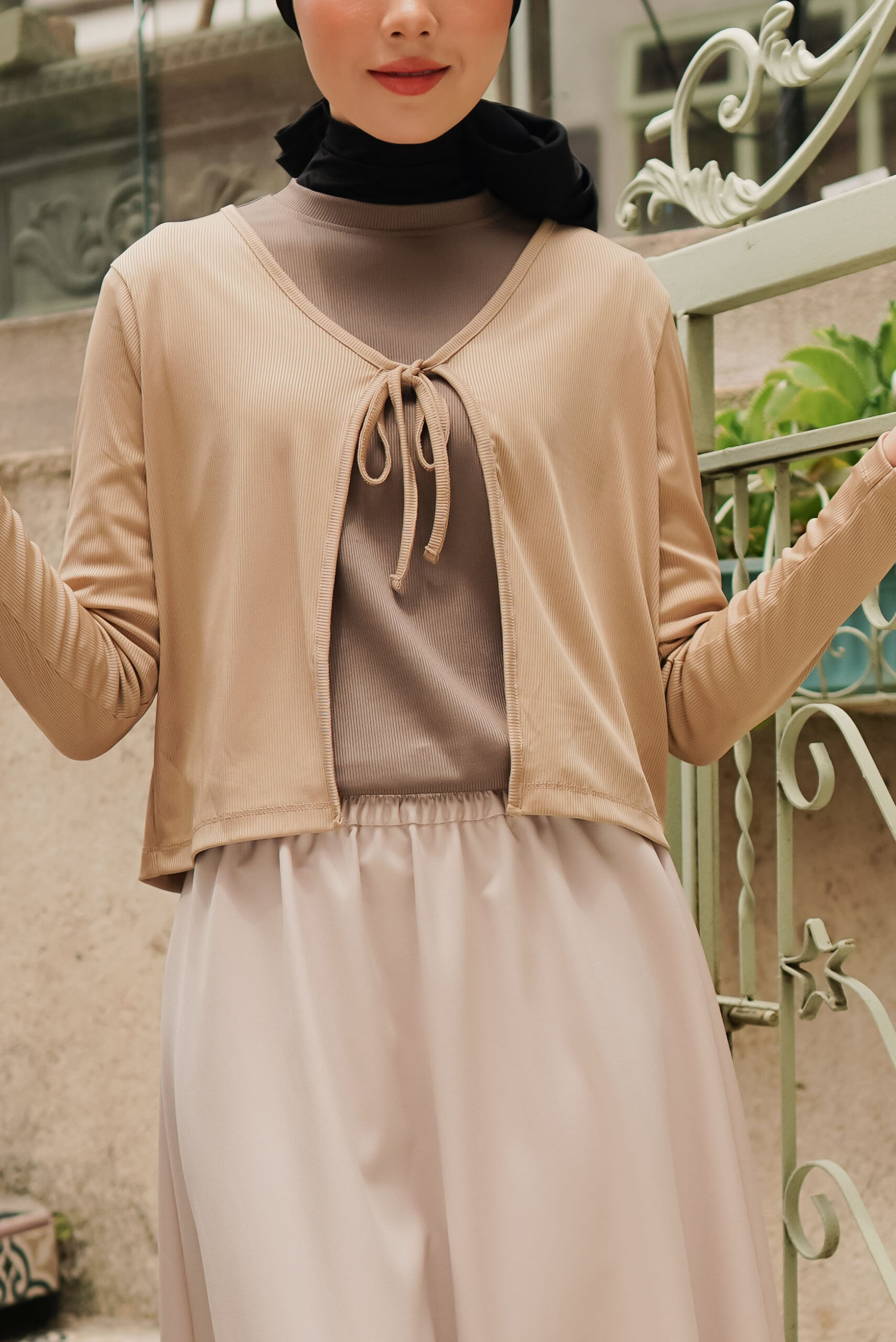 nude cardigen SAORI TOP T-SHIRT - KHAKI
